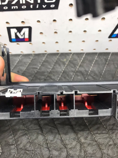 POWER DISTRIBUTION BOX FUSE  BMW X1 E81 E82 E84 E87 E88 E90 E91 E92 SKU 1207