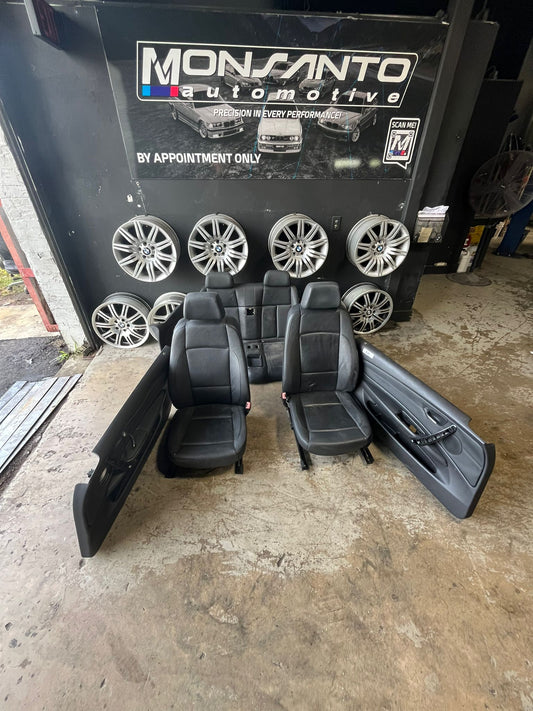 INTERIOR SIDE BMW E88 128I SERIE 1 OEM SEAT AND PANELS REAR AND FRONT SKU 1248