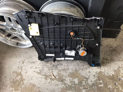 REAR PANEL DOOR SIDE RIGHT  BMW 128I SERIE 1 E88 OEM  SKU 1252