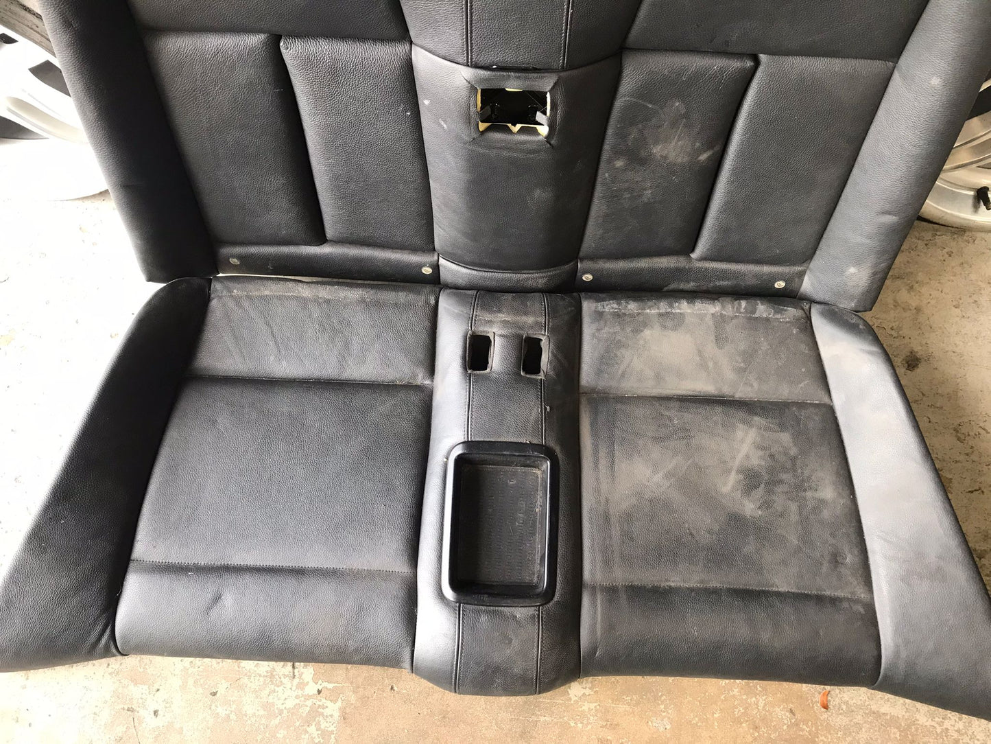 SEAT REAR BLACK BMW SERIE 1 128I OEM E88  SKU 1253
