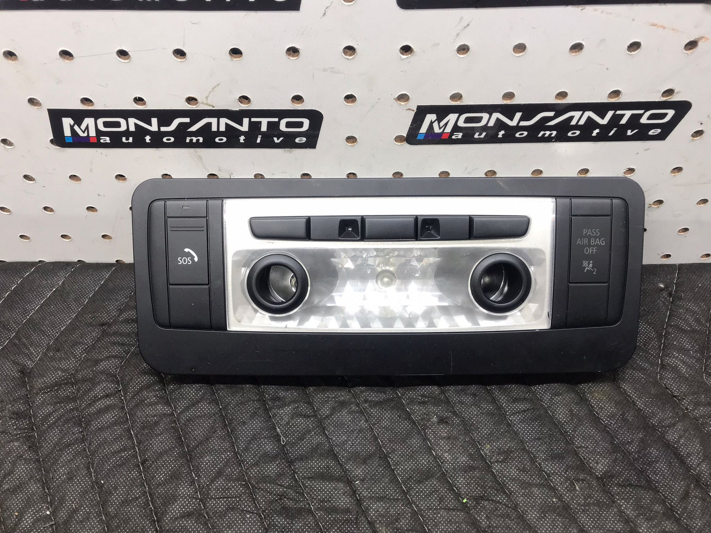 2010 2011 2012 2013 FITS BMW 128I E88 FRONT OVERHEAD DOME LIGHT LAMP OEM SKU 1264