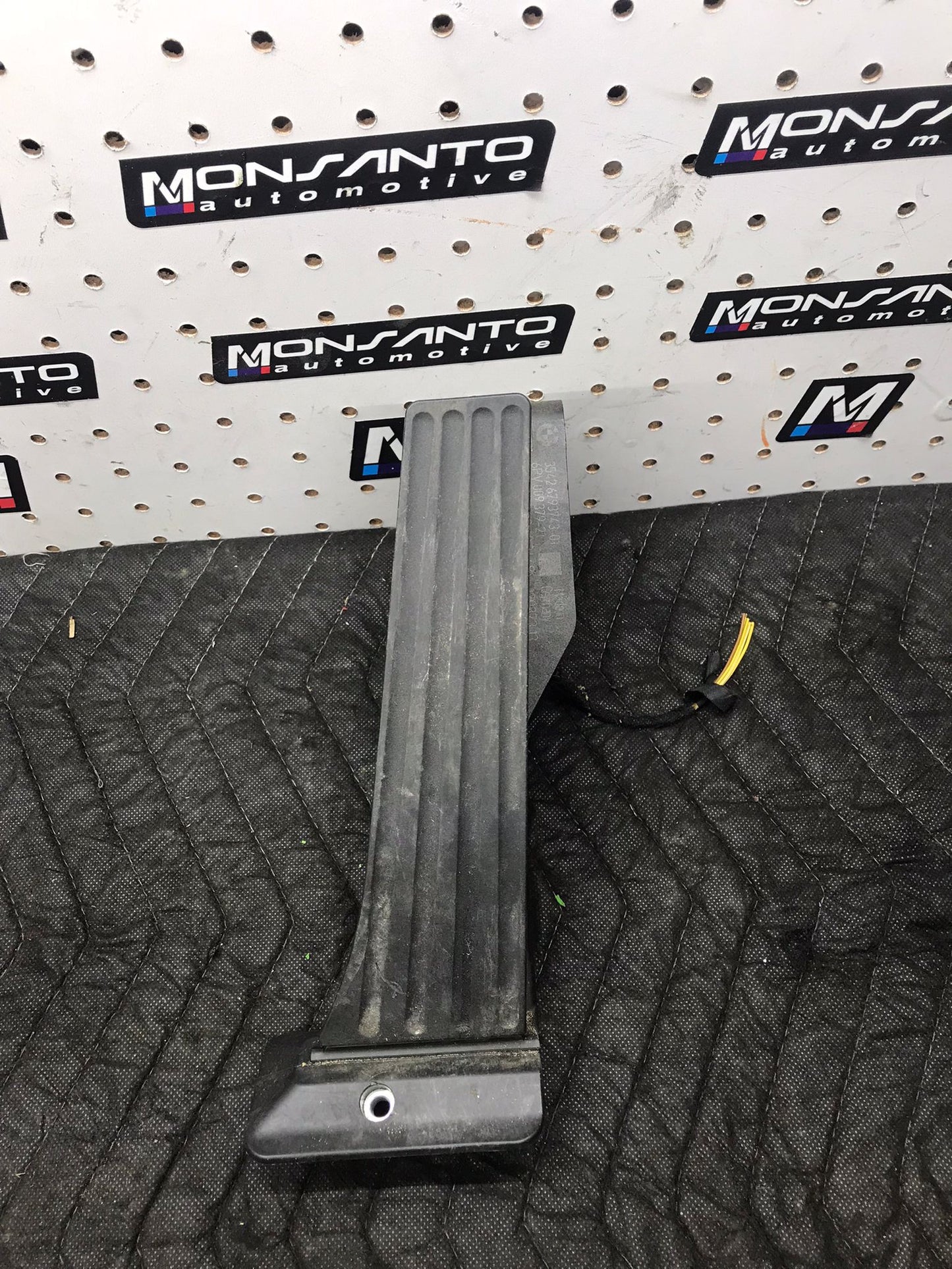 ACCELERATOR PEDAL FOR BMW E81 E81 E87 E88 1 SERIES SKU 1267