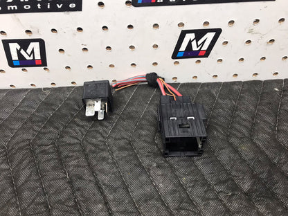 FUSE BOX BLOCK MAKE CONTACT RELAY UNIT OEM BMW OEM SERIE 1 128I SKU 1272