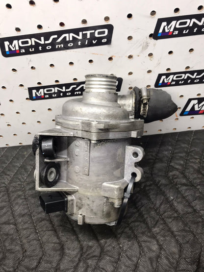 BMW ENGINE WATER PUMP - PIERBURG E90 328XI N51 N52 SKU 1285