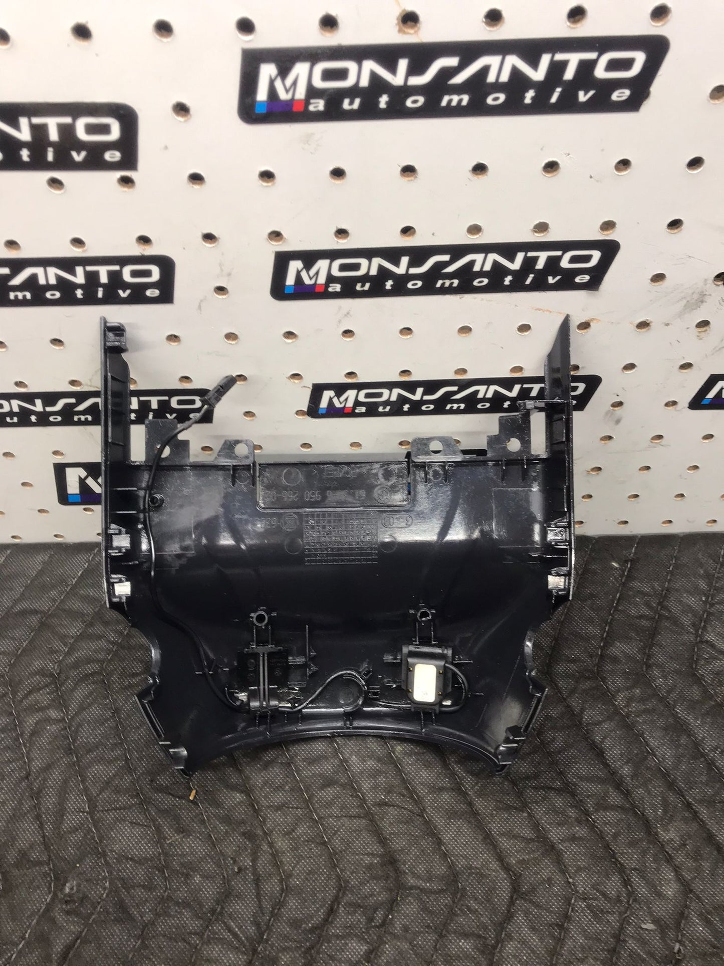 BMW 1 CABRIO E88 STEERING COLUMN COVER OEM  SKU 1297