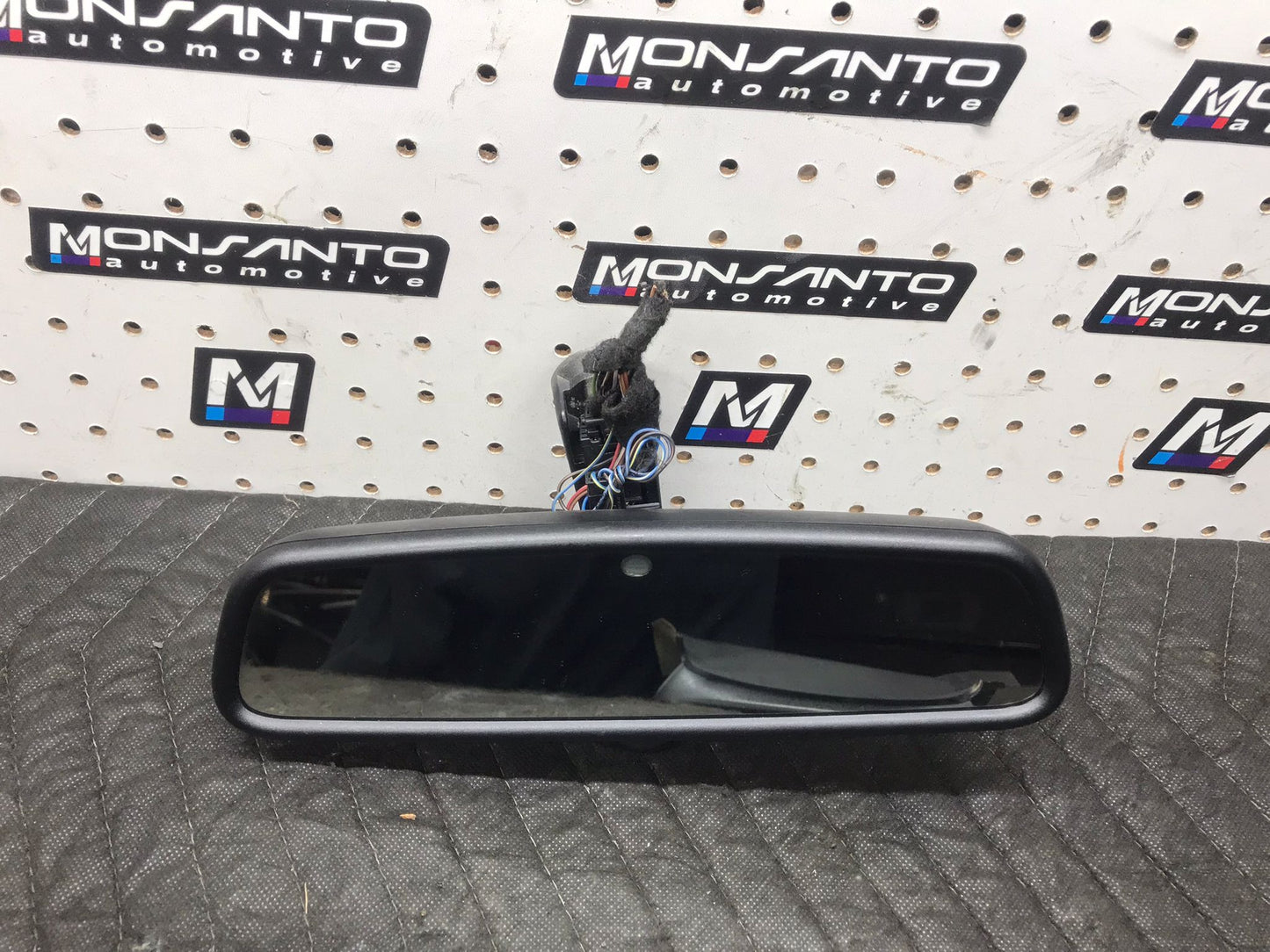 BMW 135I AUTO DIM REAR VIEW MIRROR BLACK E82 E88 08-13 SKU 1302