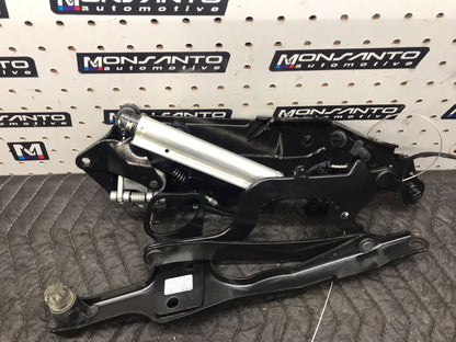 2008-2013 BMW 135I 3.0L - LEFT CONVERTIBLE TOP FOLDING LATCH SKU 1305