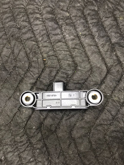 06-13 BMW E88 1/3 SERIES SPEED ACCELERATION  RATE SENSOR CONTROL MODULE OEM SKU 1308