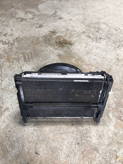 BMW E90 328I 330I OEM RADIATOR FAN WITH FRONT ENGINE OIL COOLER SKU 1317