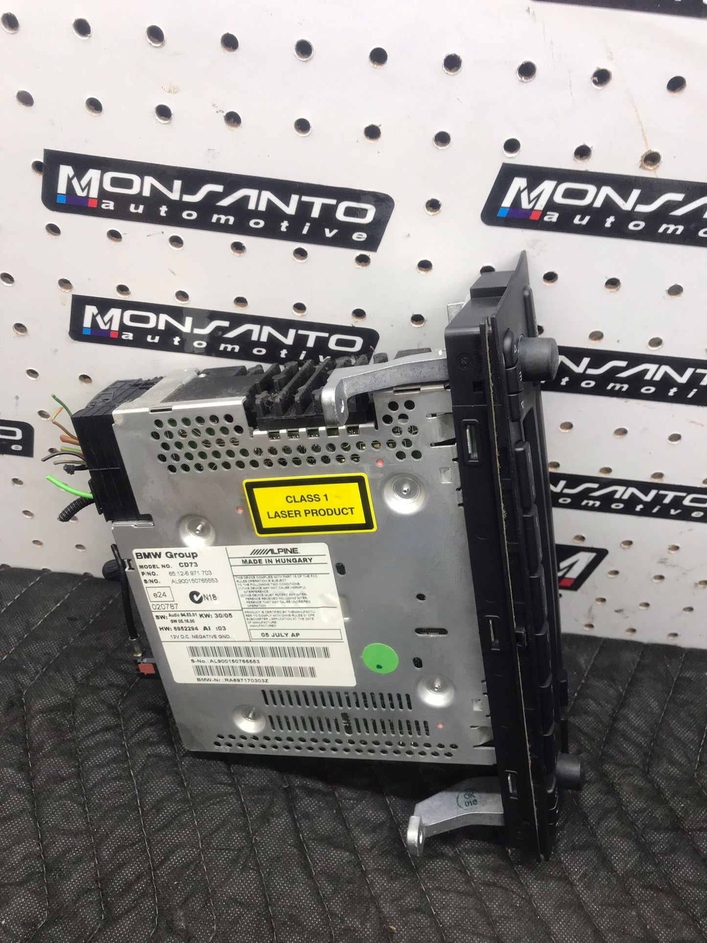 BMW 1 3 SERIES MULTIMEDIA STEREO HEAD UNIT E87 E90 05-10  SKU 1330