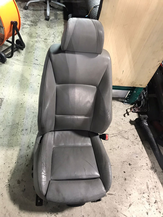 SEAT FRONT RIGHT GREY BMW E90 330I 2006-2011 SKU 1335