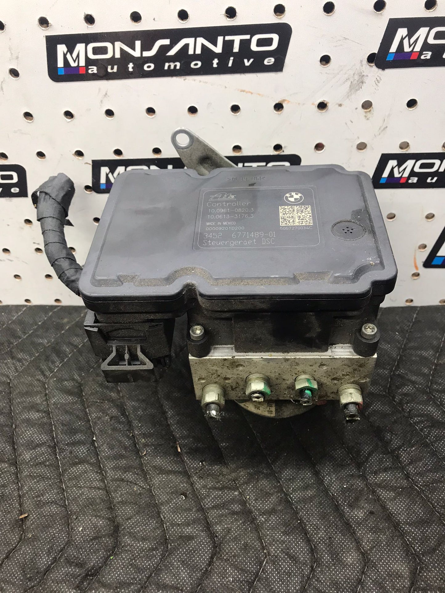 2006 BMW 325 ABS LOCK BRAKE PUMP MODULE SKU 1346