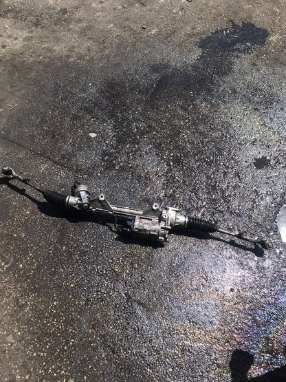 12 BMW 3 F30 F35 F31 2012 FRONT POWER STEERING RACK GEAR  SKU 1342