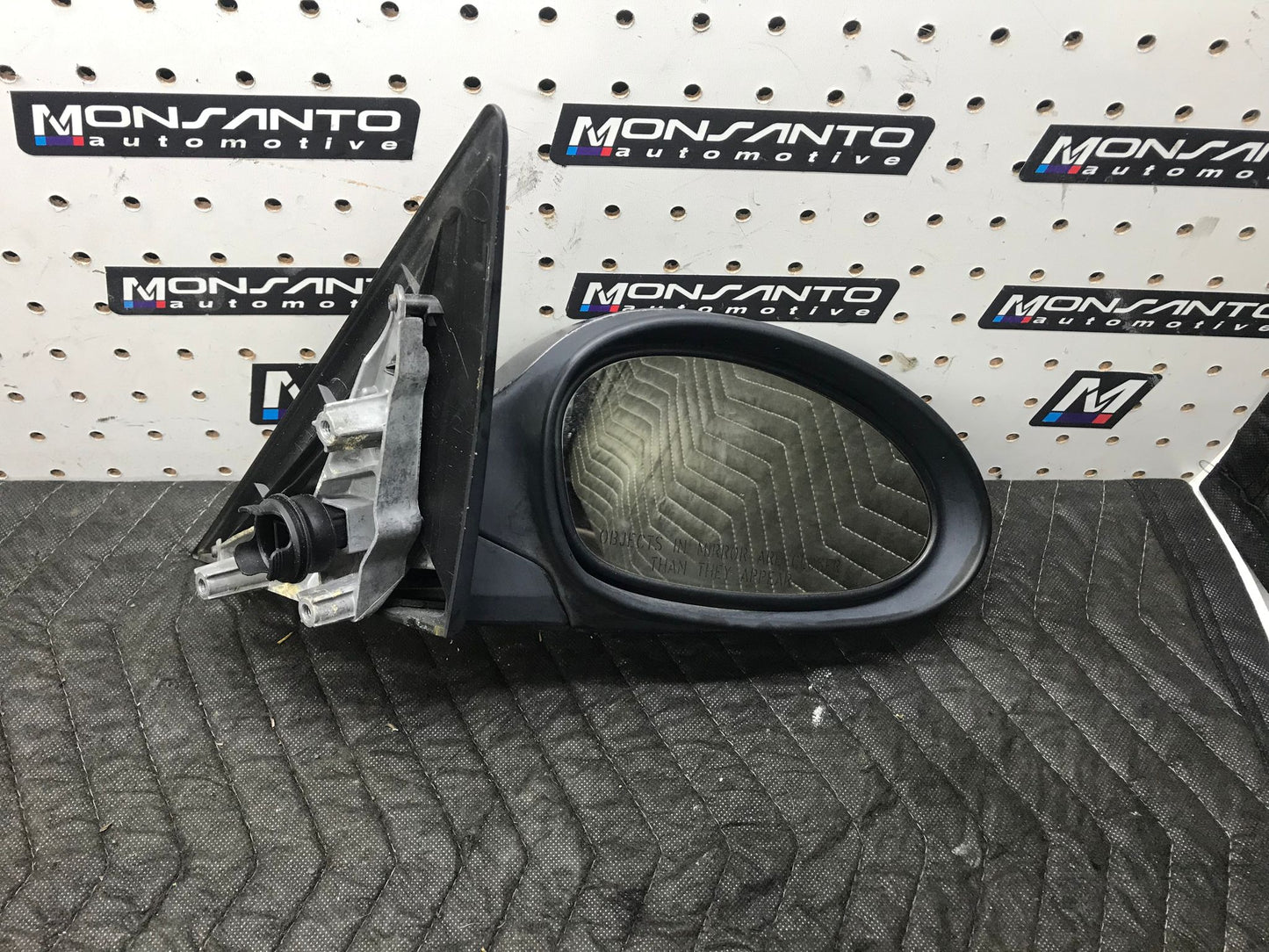 2006-2012 BMW 328I 330I 335I E90 FRONT RIGHT PASSANGER  DOOR SIDE VIEW SKU 1352