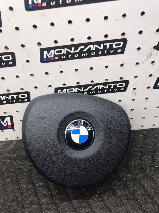 BMW E82 E90 E92 E93 FRONT DRIVER SPORT STEERING WHEEL AIRBAG AIR BAG BLACK OEM SKU 1354