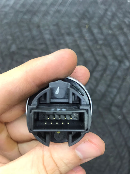 OEM BMW E90 E84 E89 E92 X1 M3 ENGINE START STOP BUTTON PUSH SKU 1357