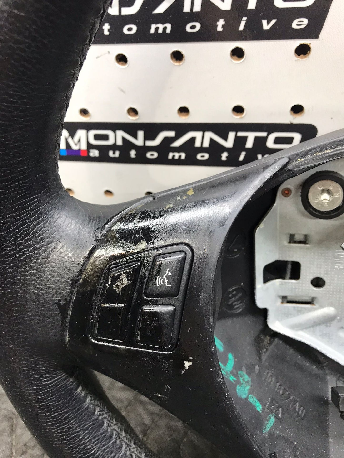 2005 BMW 1 SERIES STEERING WHEEL E90  SKU 1360