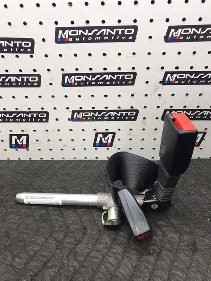06-11 BMW E90 335D 328XI REAR RIGHT CENTER SEAT BELT BUCKLE  SKU 1361