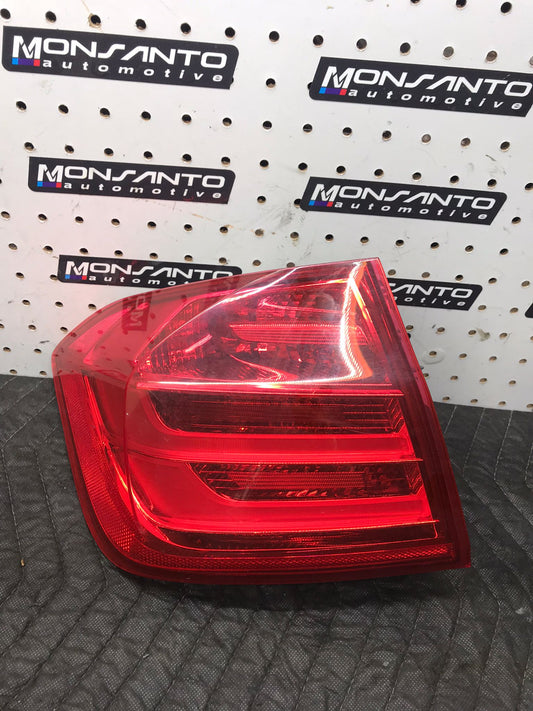 12-15 OEM BMW F30 F80 M3 328I 335I SEDAN REAR LEFT SIDE OUTER TAIL LIGHT SKU 1371