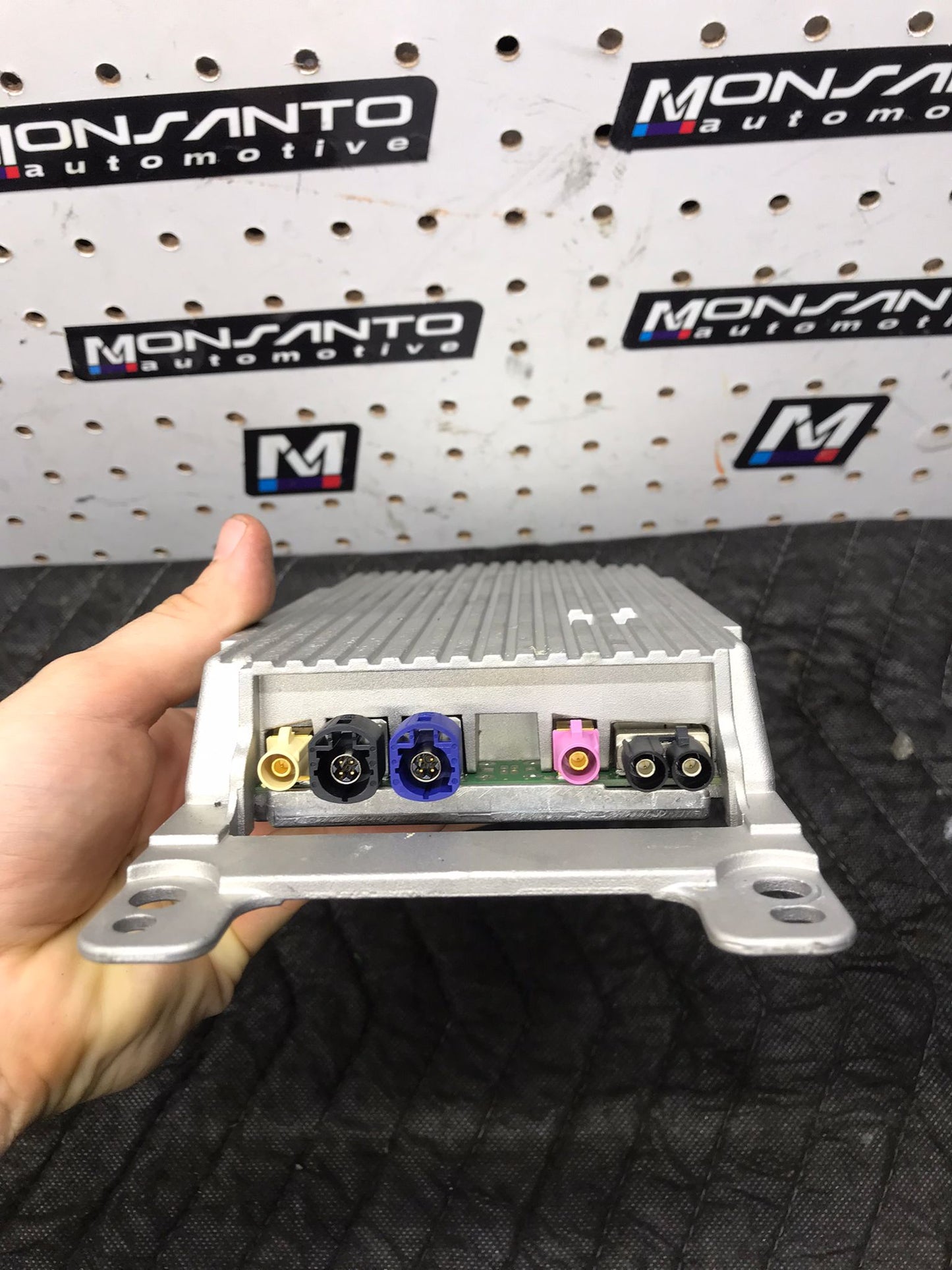 2012 - 2018 BMW 535I F21 F22 F30 F32 BLUETOOTH TELEMATICS CONTROL MODULE  SKU 1398