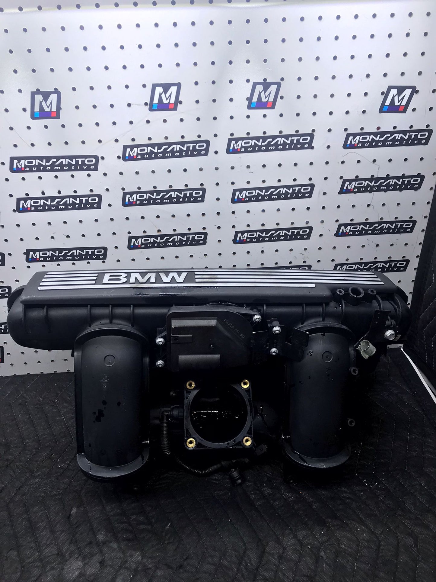 BMW 3 STAGE DISA INTAKE MANIFOLD N51 N52 E90 E92 328I 325I 330I OEM  SKU 1438