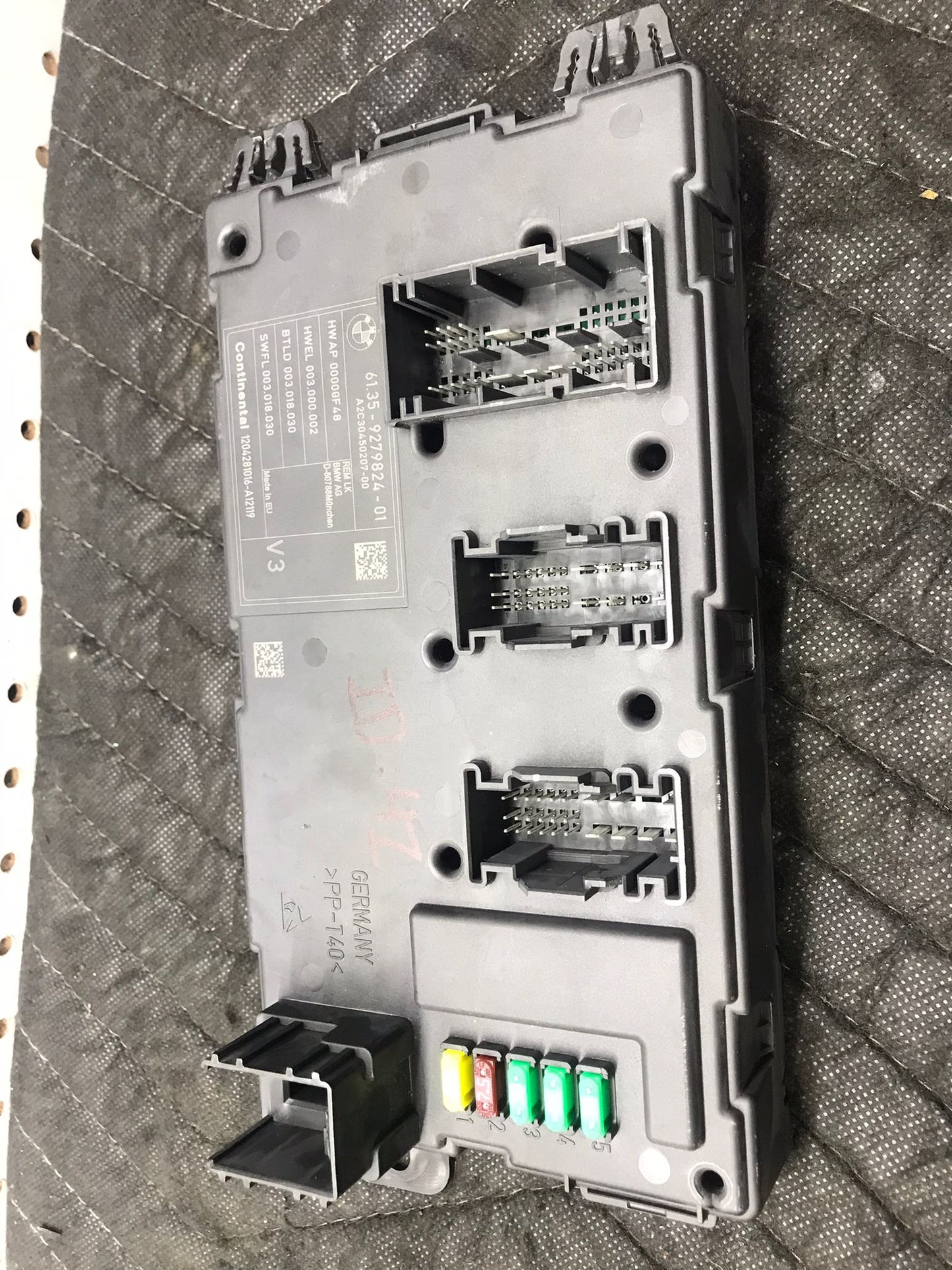 2012-2018 BMW F22 F30 F32 REAR BODY CONTROL UNIT FUSE BOX MODULE BCM BOX  SKU 1441